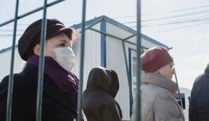 Дві третини українців за те, щоб жителів ТОТ впускати для лікування коронавірусу на підконтрольну територію