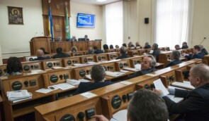 Суд визнав підбурюванням до дискримінації заклики Чернівецької облради захистити “традиційні цінності”