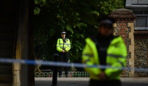 У Британії розробили додаток, що допоможе боротися з поліцейським свавіллям