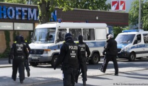 У Берліні відкрили десятки справ проти праворадикальних співробітників поліції
