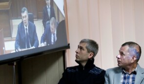 Янукович хоче давати відеосвідчення в суді