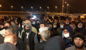 Українські правоохоронці порушили справу через незаконне затримання 120 активістів біля Керченського мосту