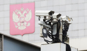 Поліцейські в Росії почали приходити через акції до людей, яких побачили на записах камер спостереження