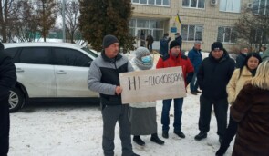 На Харківщині побили активістів, які виступають проти незаконного перевезення піску із Сороківського кар’єра