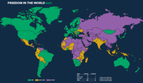 “Девальвація” демократії: як країни згортали права і свободи у 2020-му