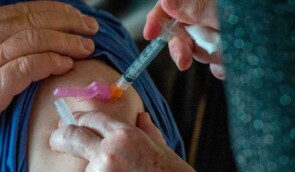 В Україні побічні реакції після щеплення від ковіду зафіксували в 0,5% вакцинованих