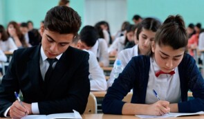В Узбекистані журналістів і письменників відправляють до шкіл як “пропагандистів духовності”