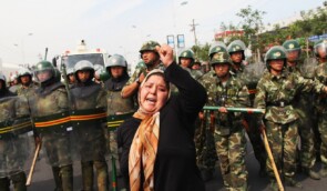 Кореспондент BBC виїхав з Китаю після погроз за репортажі про уйгурів