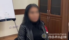 У Києві затримали банду, яка викрала та пограбувала блогерку з Ірану