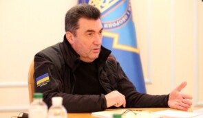 В України немає плану повертати тимчасово окуповані території військовим шляхом – секретар РНБО
