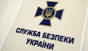 СБУ оголосила підозри двом українцям, які катували військових
