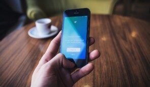 Twitter відновив верифікацію: користувачі можуть подавати заявку на отримання “синьої галочки”