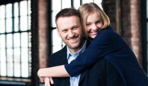 Донька Навального замість батька отримала нагороду Женевського форуму з прав людини