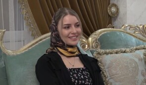 Влада Чечні запевняє, що викрадена силовиками з притулку для постраждалих від насильства дівчина “відчуває себе в безпеці”