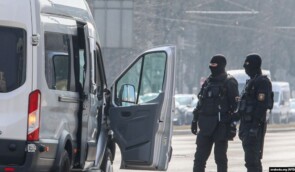 Білоруські силовики розгромили офіс “Радіо Свобода” – ЗМІ