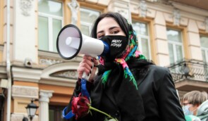 Під час пресконференції щодо переслідувань білорусів в Україні представницю ZMINA атакували через “смс-бомбінг”