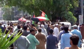 У Джелалабаді вбили протестувальників, які намагалися зняти прапор талібів і повернути національний, – ЗМІ