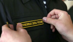 Підприємця, який перевозив призовників із Криму для служби в армії РФ, відправили під домашній арешт