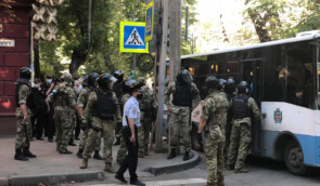 У Сімферополі ФСБ затримала близько 50 кримчан