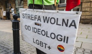 Три регіони Польщі скасували резолюції про “вільні від ЛГБТ-зони”