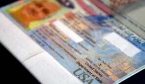 США видали перший паспорт без зазначення статі