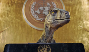 Динозавр з трибуни ООН попередив людство про вимирання через зміни клімату
