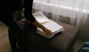 Із січня посадові оклади деяких держслужбовців обраховують по-новому: що змінилось?