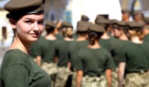 Жінок, які не стали на військовий облік, штрафуватимуть з 2023 року – Міноборони