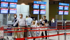 Влада ОАЕ заборонила нещепленим громадяни країни виїжджати за кордон
