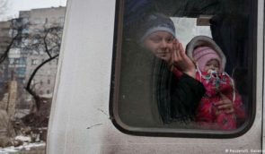 Українці, які тікають від війни до інших регіонів країни, можуть отримати довідку ВПО