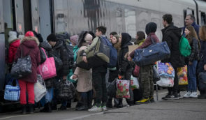 У Мінреінтеграції порадили звертатися до українських посольств тим, кого Росія депортує під виглядом “евакуації”