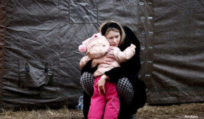 За два місяці повномасштабної війни з РФ із України виїхали майже 5,5 мільйона біженців – ООН