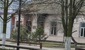У тимчасово окупованому Генічеську спалили військкомат, захоплений росіянами — депутат облради