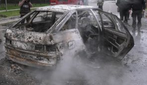 У Харкові російський снаряд влучив в автівку: двоє людей загинули