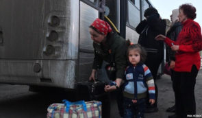 Россияне хотят незаконно вывезти женщин и детей из оккупированных Купянского и Изюмского районов Харьковской области