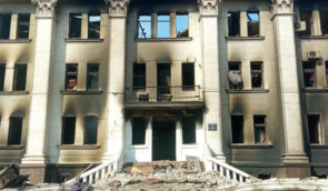 ОБСЄ визнала воєнними злочинами атаки росіян на пологовий будинок та драмтеатр у Маріуполі