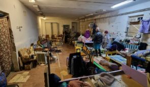 “Живі були поруч з мертвими”: на Чернігівщині окупанти тримали в підвалі школи понад 150 цивільних