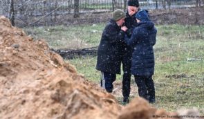 “Будь ласка, не стріляйте, ми цивільні”: правозахисники зібрали свідчення очевидців та родичів вбитих на Київщині