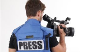 “Репортери без кордонів” та ІМІ відкрили в Києві Центр свободи преси, де можна отримати захисне спорядження