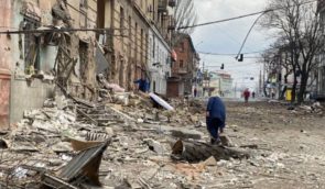 Россияне готовят в Мариуполе подделку свидетельств местных о том, что “город уничтожили украинские военные”