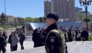 У Києві не дали провести мітинг рідним захисників Маріуполя