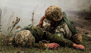 Як шукати зниклих, загиблих та полонених українських військових і на які виплати може розраховувати родина