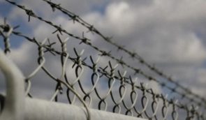 Понад 10 тисяч маріупольців перебувають у “в’язницях” так званої “ДНР” – міська рада Маріуполя