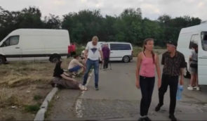 Россияне не пропускают гражданских на блокпосту в Васильевке, из-за этого умерло уже 4 человека