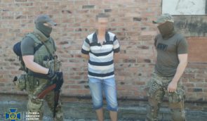 На Донеччині затримали двох чоловіків, які передавали окупантам дані про переміщення ЗСУ