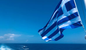 Грецькі приватні компанії витягують Росію із зашморгу нафтового ембарго – Кулеба
