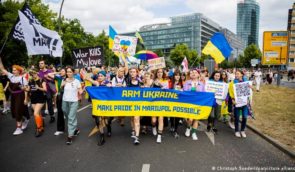 У Берліні відбувся 150-тисячний ЛГБТ-прайд Christopher Street Day