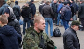 Росія примусово мобілізувала в ОРДЛО понад сто тисяч чоловіків – правозахисник