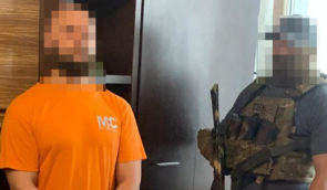 СБУ затримала російського агента, який “наводив” ракетні удари по школах Миколаєва
