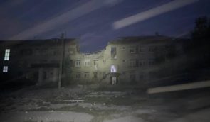 Росіяни обстріляли школу-інтернат на Донеччині: під завалами можуть бути люди
